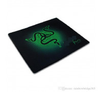 Коврик Razer  (250 x 200 мм) прошитый
